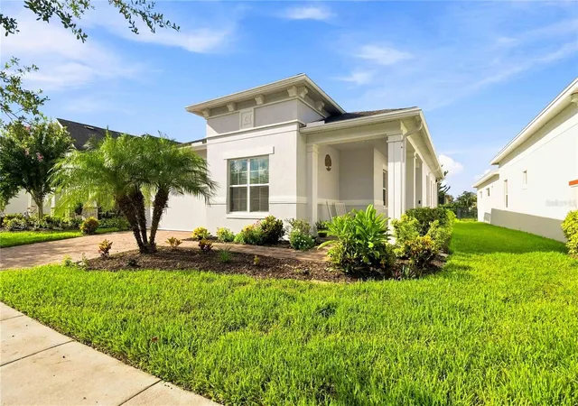 Photo 3 of Single family home for sale at 5006 E Fountainwood Dr, Saint Cloud, FL 34772 | MLS# S5156737 | Listing updated on 2026-09-05