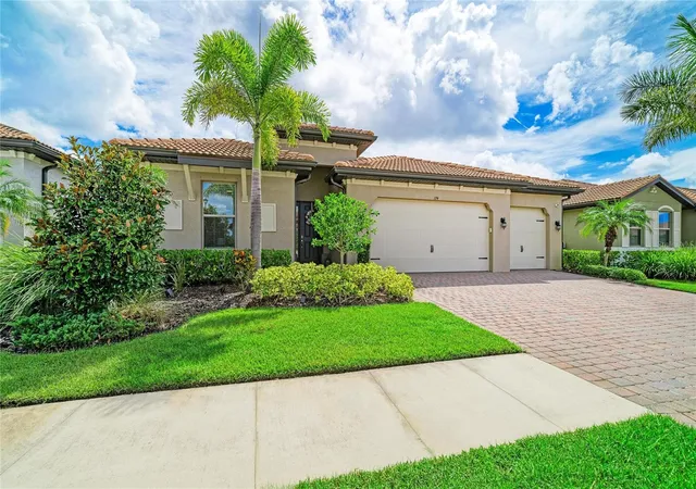 Photo 1 of Single family home for sale at 174 Veraza Ct, Nokomis, FL 34275 | MLS# A4704719 | Listing updated on 2026-09-02