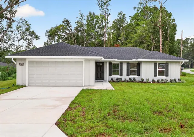 Photo 2 of Sale Pending at 34 Hemlock Cir Way, Ocala, FL 34472 | MLS# OM731467 | Listing updated on 2026-09-08
