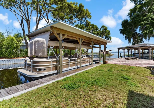 Photo 2 of Manufactured home for sale at 12221 Helena Ct, Leesburg, FL 34788 | MLS# G5117250 | Listing updated on 2026-09-02