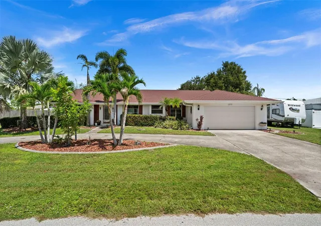 Photo 1 of Single family home for sale at 22112 Bronxville Ave, Port Charlotte, FL 33952 | MLS# C7530226 | Listing updated on 2026-09-03