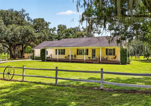 Photo 1 of Sale Pending at 17380 Sweetwater Rd, Dade City, FL 33523 | MLS# TB8544451 | Listing updated on 2026-09-08