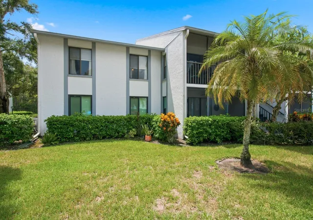 Photo 2 of Condo for sale at 1345 Pine Ridge Cir E #A2, Tarpon Springs, FL 34688 | MLS# TB8544452 | Listing updated on 2026-09-03