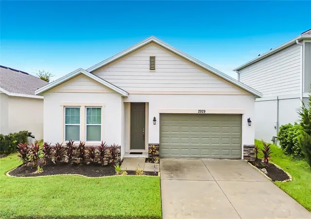 Photo 2 of Single family home for sale at 2929 Deerberry Ln, Clermont, FL 34714 | MLS# O6438203 | Listing updated on 2026-10-07