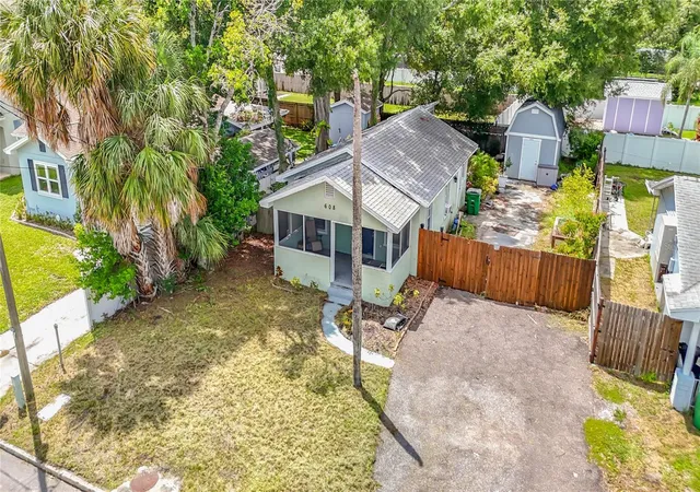 Photo 3 of Single family home for sale at 608 N Lincoln Ave, Tampa, FL 33609 | MLS# TB8544478 | Listing updated on 2026-09-28