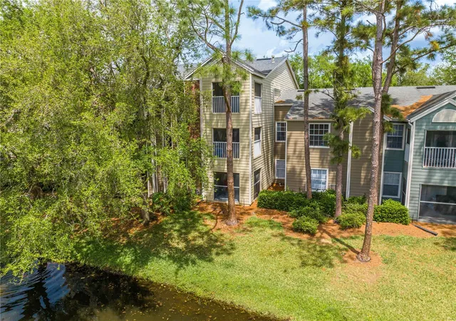 Listing Photo 2 - Condo for sale in building located at 2210 Yankee Pl, Orlando, FL 32839 - Unit #334