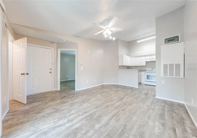 Photo 3 of Sale Pending at 2210 Yankee Pl #334, Orlando, FL 32839 | MLS# S5156750 | Listing updated on 2026-09-08