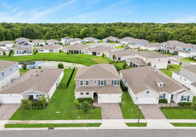 Photo 1 of Single family home for sale at 4511 Hillingdam Rd, Davenport, FL 33837 | MLS# O6438217 | Listing updated on 2026-10-04