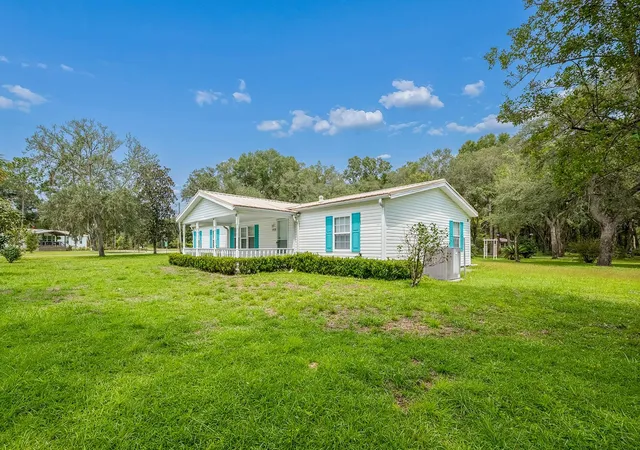 Photo 2 of Manufactured home for sale at 17430 Nw 80th Court, Fanning Springs, FL 32693 | MLS# GC543177 | Listing updated on 2026-09-17