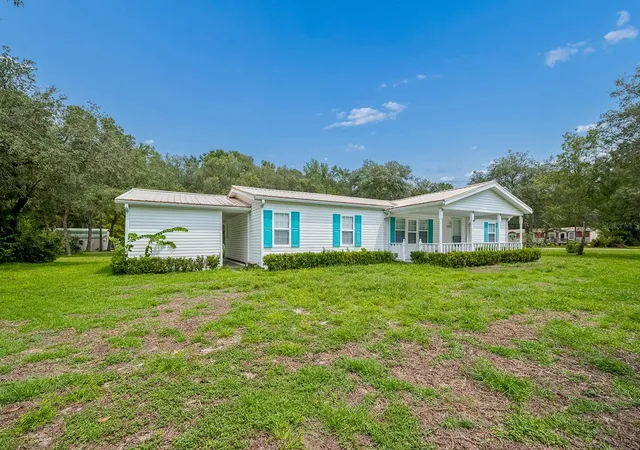 Photo 3 of Manufactured home for sale at 17430 Nw 80th Court, Fanning Springs, FL 32693 | MLS# GC543177 | Listing updated on 2026-09-17