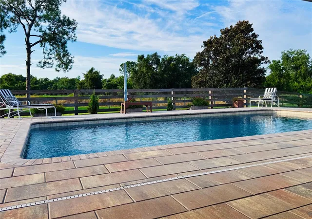 Photo 2 of Sale Pending at 374 Catfish Crk Rd, Lake Placid, FL 33852 | MLS# TB8544561 | Listing updated on 2026-09-23