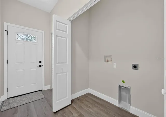 Photo 4 of Single family home for sale at 757 Indiana St, Daytona Beach, FL 32114 | MLS# V4951061 | Listing updated on 2026-09-03