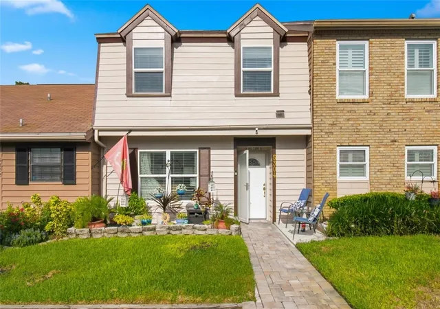 Photo 1 of Townhouse for sale at 5304 Bradbury Ct, Tampa, FL 33624 | MLS# TB8544581 | Listing updated on 2026-09-02