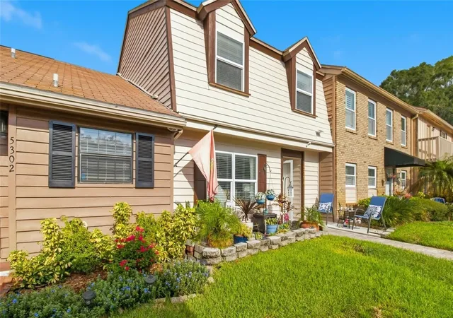Photo 2 of Townhouse for sale at 5304 Bradbury Ct, Tampa, FL 33624 | MLS# TB8544581 | Listing updated on 2026-09-02