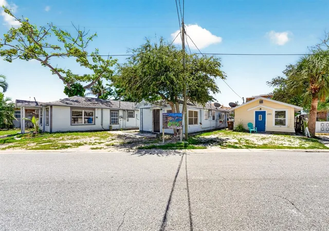 Listing Photo 3 - Condo for sale in building located at 249 Boca Ciega Dr, MADEIRA BEACH, FL 33708