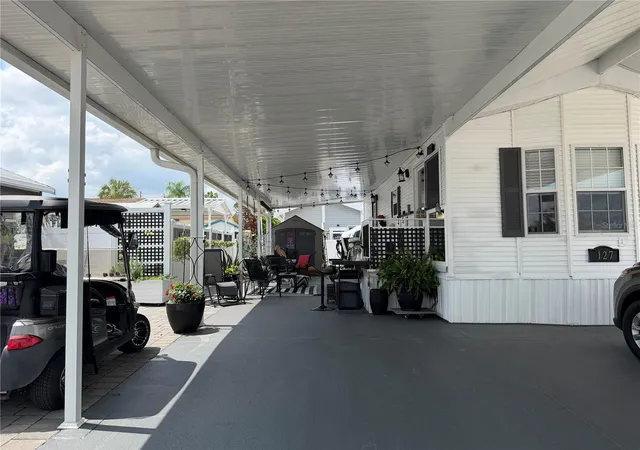 Photo 3 of Manufactured home for sale at 127 Tulip St, Davenport, FL 33837 | MLS# P4939749 | Listing updated on 2026-09-02