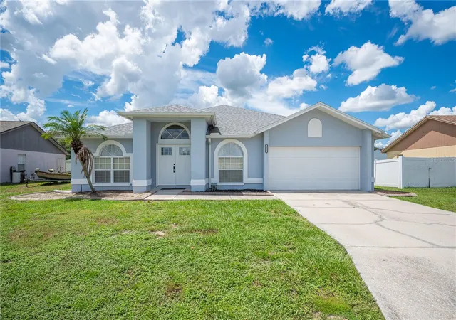 Photo 1 of Single family home for sale at 3326 Merlot Dr, Lakeland, FL 33811 | MLS# L4964737 | Listing updated on 2026-09-02
