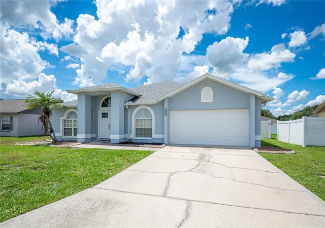 Photo 2 of Single family home for sale at 3326 Merlot Dr, Lakeland, FL 33811 | MLS# L4964737 | Listing updated on 2026-09-02