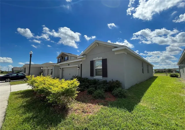 Photo 2 of Single family home for sale at 4310 Seven Canyons Dr, Kissimmee, FL 34746 | MLS# O6438327 | Listing updated on 2026-09-07
