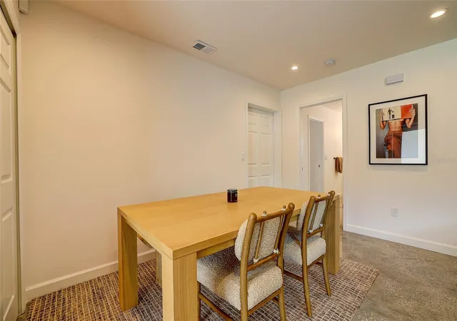 Photo 3 of Single family home for sale at 2121 Palm Ter, Sarasota, FL 34231 | MLS# A4704777 | Listing updated on 2026-09-03