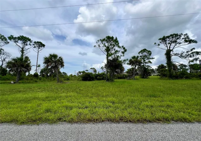 Photo 1 of Land for sale at 30 Mate Cir, Placida, FL 33946 | MLS# C7530262 | Listing updated on 2026-09-02