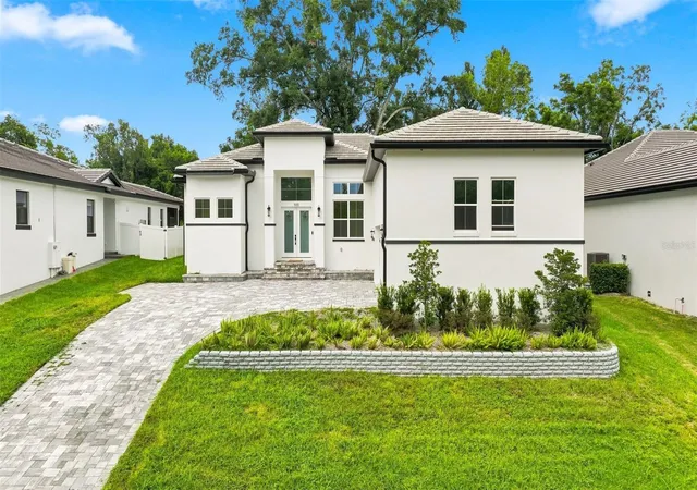 Photo 2 of Single family home for sale at 555 Sanctuary Golf Pl, Apopka, FL 32712 | MLS# O6438336 | Listing updated on 2026-09-04