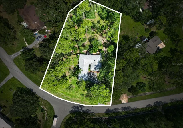 Photo 3 of Single family home for sale at 325 Nw 80th Boulevard, Gainesville, FL 32607 | MLS# OM731500 | Listing updated on 2026-09-03