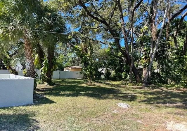 Photo 3 of Single family home for sale at 741 28th Avenue S, Saint Petersburg, FL 33705 | MLS# TB8544672 | Listing updated on 2026-09-02