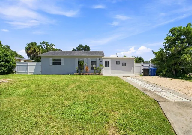 Photo 3 of Single family home for sale at 7101 15th Street N, Saint Petersburg, FL 33702 | MLS# TB8544681 | Listing updated on 2026-10-16