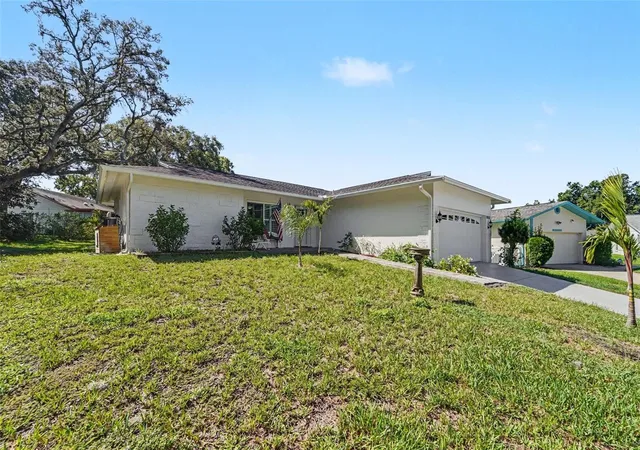 Photo 3 of Single family home for sale at 8521 Cedarview Ct, Port Richey, FL 34668 | MLS# TB8544689 | Listing updated on 2026-10-02