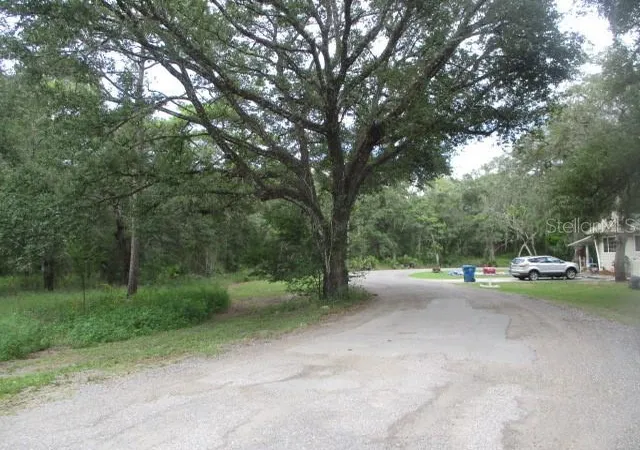 Photo 3 of Single family home for sale at 35236 Reynolds St, Dade City, FL 33523 | MLS# TB8544708 | Listing updated on 2026-09-03