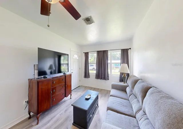 Photo 4 of Single family home for sale at 1508 Roselle Ave, Palatka, FL 32177 | MLS# TB8544760 | Listing updated on 2026-09-02