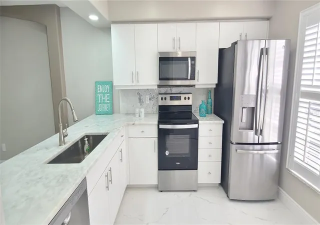 Photo 2 of Townhouse for sale at 3531 Forest Branch Dr #D, Port Orange, FL 32129 | MLS# O6438422 | Listing updated on 2026-09-22