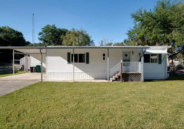 Photo 1 of Manufactured home for sale at 8565 W Drew Ct, Homosassa, FL 34448 | MLS# OM731523 | Listing updated on 2026-09-03