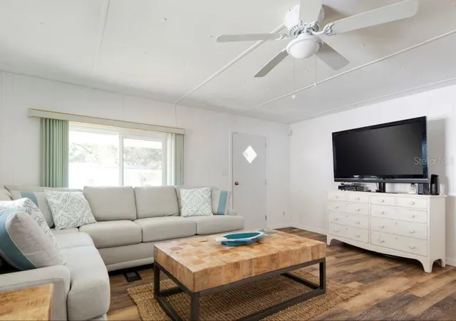Photo 3 of Manufactured home for sale at 8565 W Drew Ct, Homosassa, FL 34448 | MLS# OM731523 | Listing updated on 2026-09-03