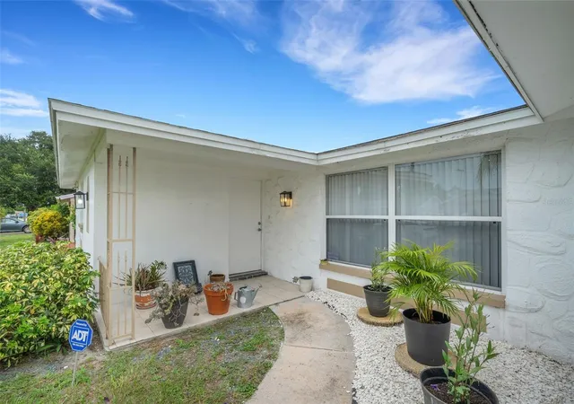 Photo 3 of Single family home for sale at 7234 Oakshire Dr, Port Richey, FL 34668 | MLS# A4704820 | Listing updated on 2026-10-01