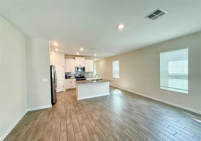 Photo 2 of Single family home for sale at 1374 Viscaya Cvs Blvd, Winter Garden, FL 34787 | MLS# O6438465 | Listing updated on 2026-10-17