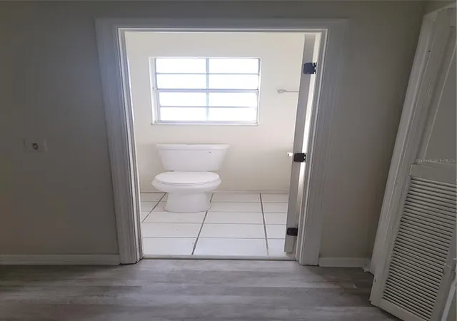 Listing Photo 5 - Condo for sale in building located at 108 Shore Dr, LONGWOOD, FL 32779