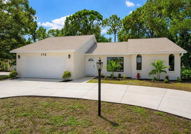 Photo 1 of Single family home for sale at 172 Shady Pine Ln, Nokomis, FL 34275 | MLS# A4704826 | Listing updated on 2026-09-04