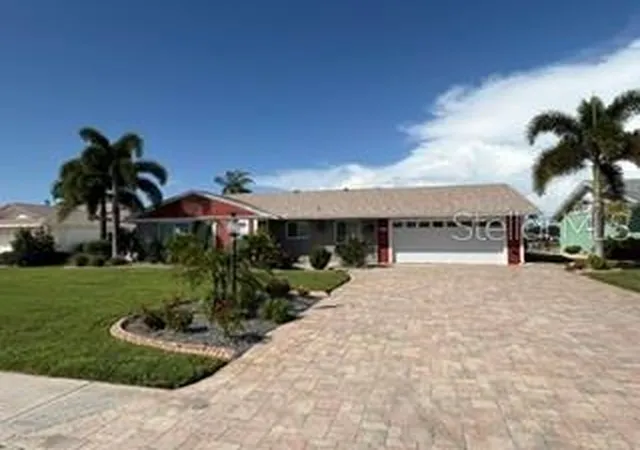 Photo 2 of Single family home for sale at 1804 Bunker Hl Dr, Sun City Center, FL 33573 | MLS# TB8544810 | Listing updated on 2026-09-07
