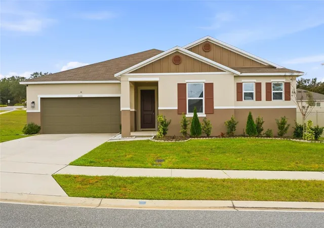 Photo 1 of Single family home for sale at 2081 Malbec Ct, Minneola, FL 34715 | MLS# O6438483 | Listing updated on 2026-09-03