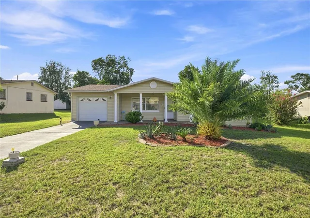 Photo 2 of Single family home for sale at 314 S Jefferson St, Beverly Hills, FL 34465 | MLS# OM731549 | Listing updated on 2026-09-03