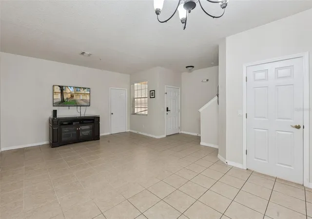 Listing Photo 5 - Condo for sale in building located at 2820 Oakwater Dr, KISSIMMEE, FL 34747
