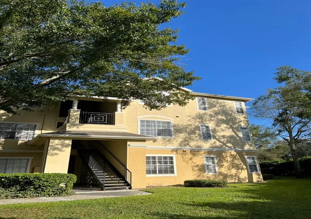 Photo 2 of Condo for sale at 2674 Robert Trent Jones Dr #334, Orlando, FL 32835 | MLS# O6438558 | Listing updated on 2026-09-03