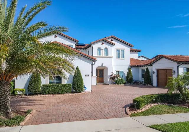 Photo 1 of Single family home for sale at 15680 Panther Lake Dr, Winter Garden, FL 34787 | MLS# O6438584 | Listing updated on 2026-09-29