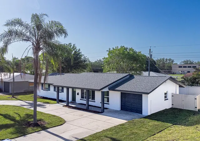 Photo 2 of Single family home for sale at 352 79th Avenue Ne, Saint Petersburg, FL 33702 | MLS# TB8544967 | Listing updated on 2026-09-04