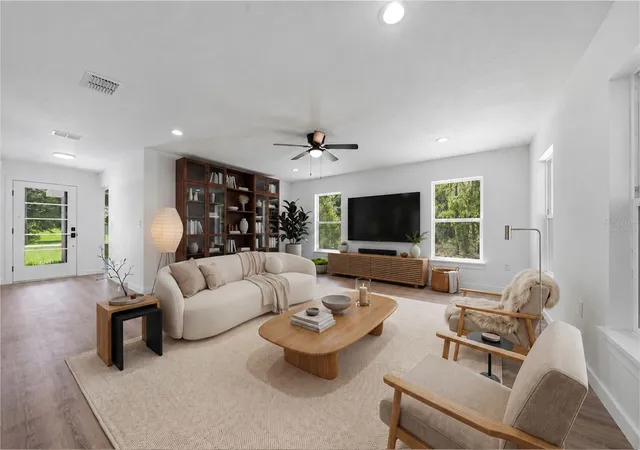 Photo 3 of Single family home for sale at 9870 SW 121st Terrace, Dunnellon, FL 34432 | MLS# OM731584 | Listing updated on 2026-09-09