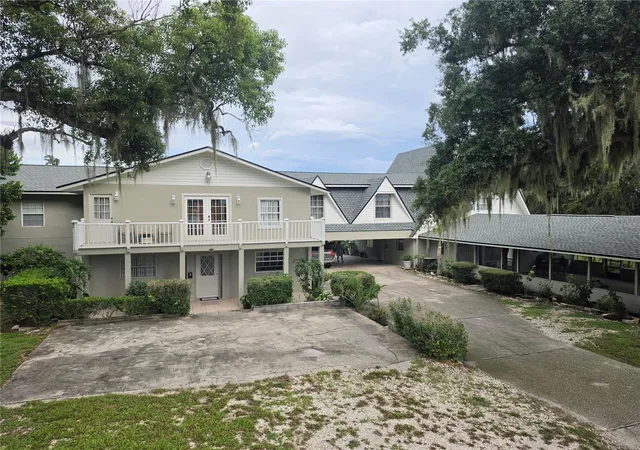 Photo 2 of Mansion for sale at 201 Lake Bonny Dr E, Lakeland, FL 33801 | MLS# TB8545011 | Listing updated on 2026-09-03