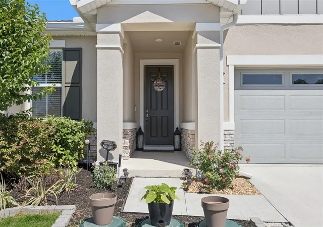 Photo 2 of Single family home for sale at 10053 Spring Lake Dr, Clermont, FL 34711 | MLS# O6438699 | Listing updated on 2026-09-03