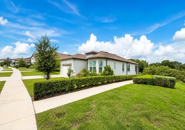 Photo 2 of Single family home for sale at 957 Silverlake Blvd, Lake Alfred, FL 33850 | MLS# O6438712 | Listing updated on 2026-09-03